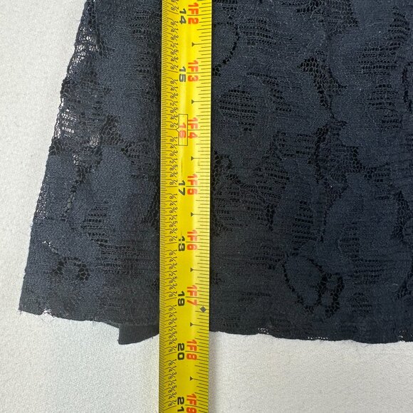 Hollister Short Sleeve Lace Top in Navy Blue - Picture 4 of 6